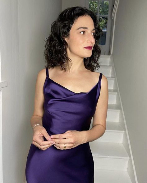 Jenny Slate Style, Winter Palette, Jenny Slate, Bright Winter, Side Profile, Face Claims, Pretty Woman, Mona Lisa, Winter Outfits