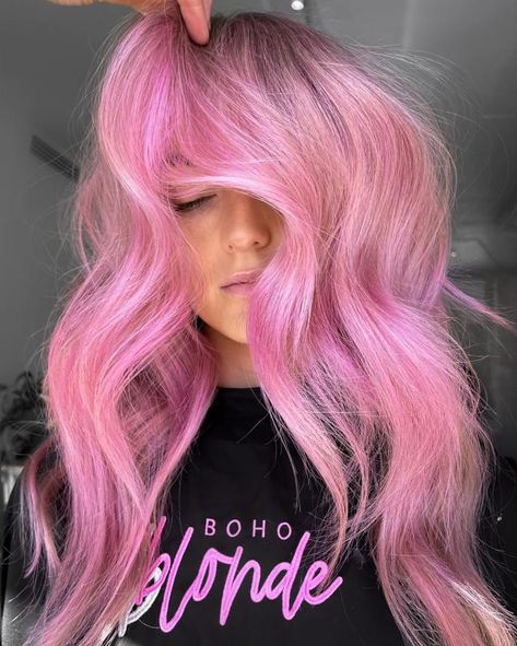 Cool Pink Hair, Color For Black Hair, Wigs Hairstyle, Bubblegum Pink Hair, Pink Hair Streaks, Pink And Orange Hair, Pink Hair Ideas, Dark Pink Hair, Rose Pink Hair