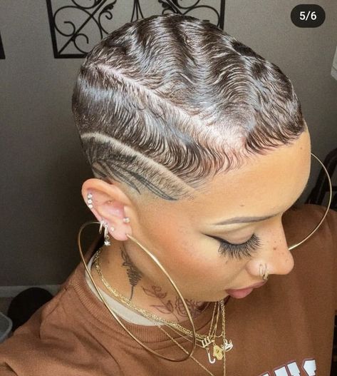 Finger Waves Short Hair, Finger Wave Hair, Short Hair Designs, Shaved Hair Cuts, Short Shaved Hairstyles, Short Hair Images, Short Hair Pixie Cuts, Faded Hair, Short Sassy Hair