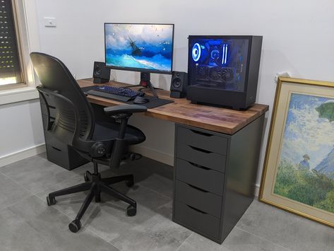 30+ IKEA ALEX Desk Setup Hacks (Ideas From Real People) Karlby Desk, Ergonomic Desk Setup, Ikea Alex Desk, Alex Desk, Computer Desk Ideas, Simple Computer Desk, Best Ergonomic Office Chair, Gamer Room Ideas, Home Office Set Up