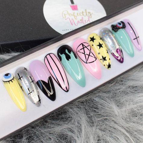 Our Pastel Goth nails have been so popular recently! We love doing these kind of designs! Find these nails by tapping the picture! 💕 Have a… Goth Pastel Nails, Pastel Goth Nails Creepy Cute, Goth Nail Salon, Goth Easter Nails, Spoopy Nails, Pastel Goth Nails, Enid Wednesday, Pastel Things, 3d Acrylic Nails