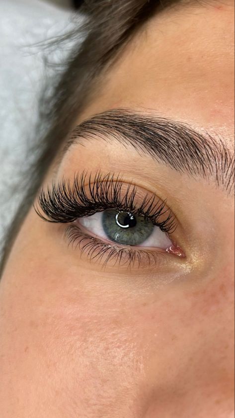 Natural Light Hybrid Lash Extensions, Demi Lash Extensions, Eyelash Classic Extensions, Natural But Noticeable Eyelash Extensions, Mega Classics Lashes, Lash Extensions Subtle, Simple Hybrid Lash Extensions, Classic Lash Extensions Almond Eyes, Eyelash Extensions Styles Hybrid Wispy