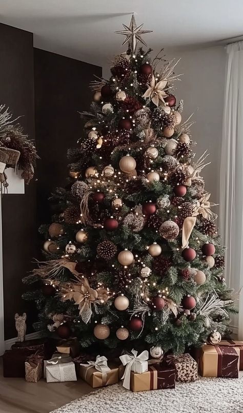 Bronze Theme Christmas Tree, Brown Gold And Burgundy Christmas Tree, Overstuffed Christmas Tree, Elegant Traditional Christmas Tree, Christmas Tree Themes Elegant, Burgundy And Neutral Christmas Tree, Fully Decorated Christmas Tree, Burgandy Tree Decorations, Emerald Green And Burgundy Christmas Tree