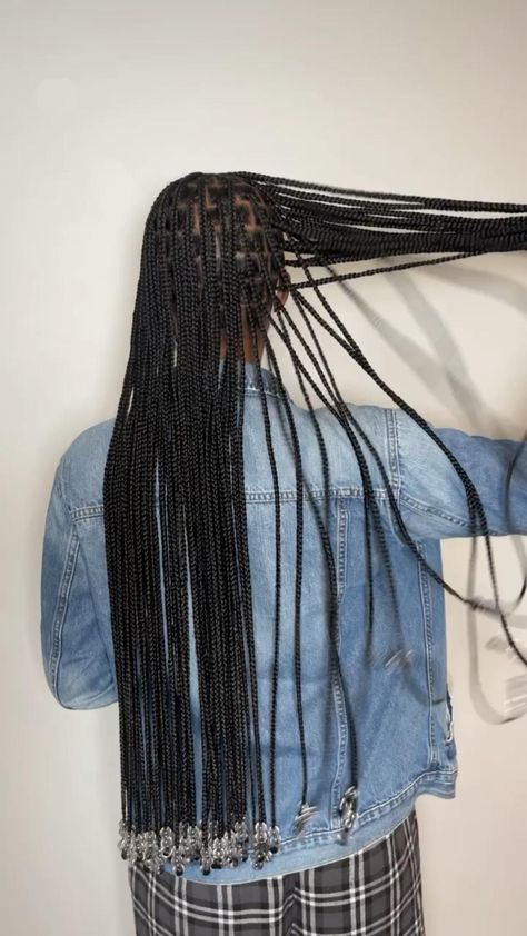 Medium Sized Box Braids, Black Box Braids, Medium Hair Braids, Short Box Braids Hairstyles, Medium Box Braids, African American Braids, Short Box Braids, Single Braids, Quick Braided Hairstyles