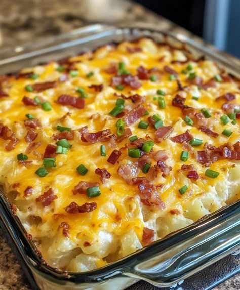 Tremendous Loaded Baked Potato Casserole | Homemade Recipes Baked Tomato Recipes, Cheese Potato Casserole, Bacon Potato Casserole, Loaded Potato Casserole, Loaded Mashed Potato Casserole, Cheesy Bacon Potatoes, Easy Baked Potato, Loaded Baked Potato Salad, Loaded Baked Potato Casserole