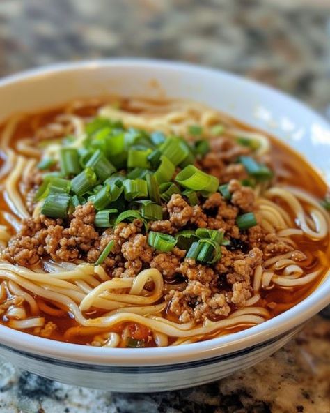 I could seriously eat this all the time and never get tired of it. Asian Noodle Recipes, Meat Platter, Spicy Noodles, Asian Inspired Recipes, Think Food, Hot Spicy, Chinese Cooking, Noodle Dishes, Asian Cooking