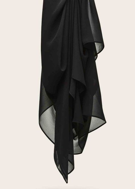 Eboy Aesthetic Outfits Girl, Eboy Aesthetic Outfits, Black Hijab, Chiffon Hijab, Black Shawl, Style Hijab, Scarf Women Fashion, Trendy Swimwear, Chiffon Scarf