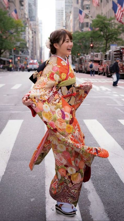 Ulzzang Dress, Japan Dress, Ikuta Erika, Silly Shirt, Modern Kimono, Yukata Kimono, Wedding Kimono, Beautiful Kimonos, Japanese Outfits