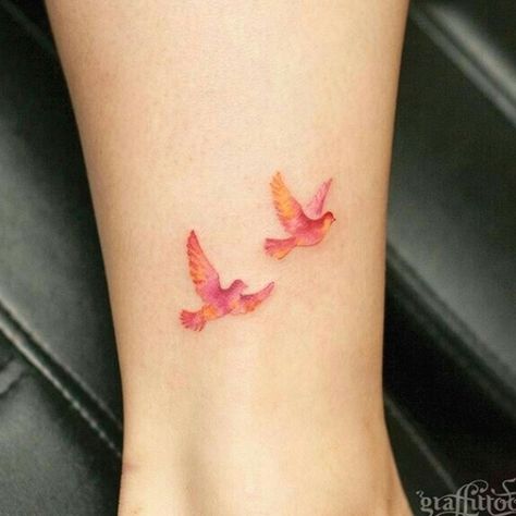 Best 25+ Small cardinal tattoo ideas on Pinterest | Red ... #tattoos #tinytattoos #tattoosforwomen Bird Ankle Tattoo, Small Cardinal Tattoo, Cute Ankle Tattoos, Small Bird Tattoos, Cardinal Tattoo, Red Bird Tattoos, Tiny Bird Tattoos, Watercolor Bird Tattoo, Bird Tattoos For Women