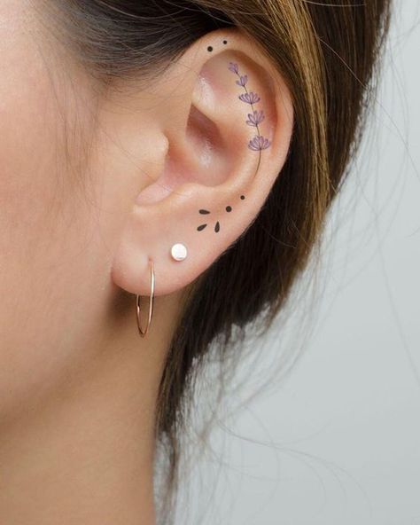 Little Tattoos, Tiny Tattoo, Ear Tattoos Women, Inner Ear Tattoo, Halloweenský Makeup, Inspiration Tattoos, Dainty Tattoos, 문신 디자인, Piercing Tattoo