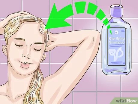 3 Ways to Fade Hair Dye - wikiHow Faded Hair Color, Dark Hair Dye, Clear Shampoo, How To Fade, Fade Hair, Colour Remover, Black Hair Dye, Gray Hair Growing Out, Hair Growing