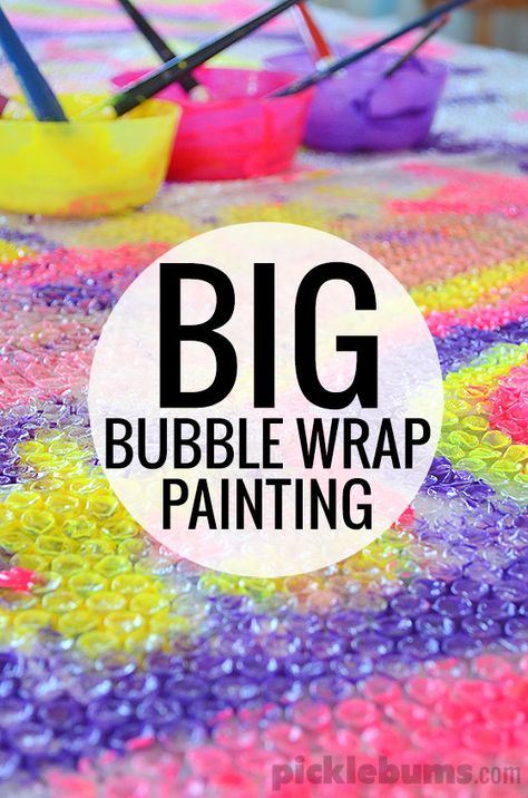 Creative Art Activities For Preschoolers, Upcycled Art Projects, Bubble Wrap Painting, Bubble Wrap Crafts, Bubble Wrap Art, Simple Art Activity, Cute Art Projects, Creative Art Activities, Caterpillar Craft