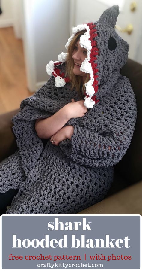 Crochet Hooded Blanket, Crochet Shark Blanket, Crocheted Shark Pattern, Shark Blanket, Crochet Shark, Shark Pattern, Crochet Blanket Designs, Dresses Aesthetic, Haken Baby