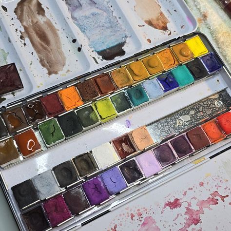 My @mulberrypaint pallet is robust with richly pigmented watercolor paint. I highly recommend this brand if you haven't had a chance to check them out please do. Watercolor Paint, Please Do, Watercolour Painting, Paint, Quick Saves