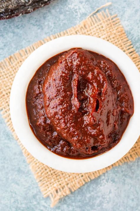 Ancho Chili Sauce Recipe - Chili Pepper Madness Chili's Salsa Recipe, Ancho Chili Sauce, Stomach Rumbling, Chili Pepper Recipes, Mexican Chili, Chili Sauce Recipe, Red Chili Sauce, Mexican Sauce, Pepper Recipe