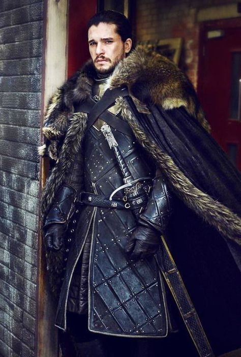 I wonder how much time and how many people it takes to get him into this getup? Jon Snow Costume, Got Costumes, Game Of Thrones Costumes, John Snow, Game Of Thrones Tv, Kit Harrington, Got Game Of Thrones, Game Of Thrones Quotes, K Pop Wallpaper