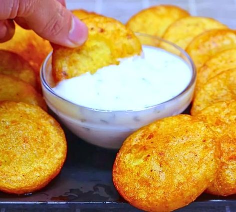 Easy to Make Crispy Potato Patties Potato Patty Recipe, Potato Patties Recipe, Potato Patties, Patties Recipe, Vegan Potato, Time Of The Day, Crispy Potatoes, Boiled Potatoes, Sliced Potatoes