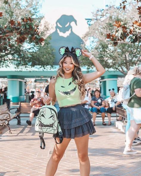 Oogie Boogie Bash Shirts, Mickeys Halloween Party Outfits, Disneyland Costumes Halloween, Disney Park Halloween Costumes, Disneyland Oogie Boogie Bash Costumes, Oogie Boogie Outfit Ideas, Oggie Boggie Bash Outfits, Halloween Outfits For Disney, Mickey's Not So Scary Halloween Party Outfit