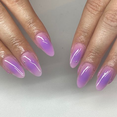 Energy Orb Nails, Minimalistic Purple Nails, Purple Birthday Nails Almond, Pink Purple Aura Nails, Purple Snake Nails, Violet Aura Nails, Blue Purple Aura Nails, Purple Nails Aura, Purple Nails Ombre