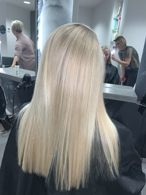 Full Head Blonde Foils, Hair Inspo Brown, Cold Blonde, Full Head Highlights, Face Framing Pieces, Blonde Foils, Bright Blonde Hair, Summer Blonde Hair, Summer Blonde