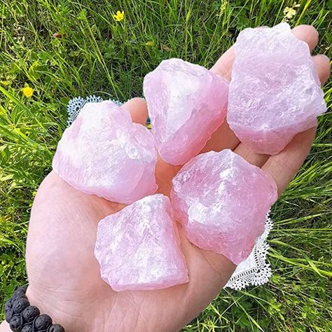 Rose Quartz Healing, Healing Magic, Healing Gemstones, Magical Stones, Raw Rose Quartz, Raw Crystals, Moon Gifts, Rare Crystal, Rough Crystal