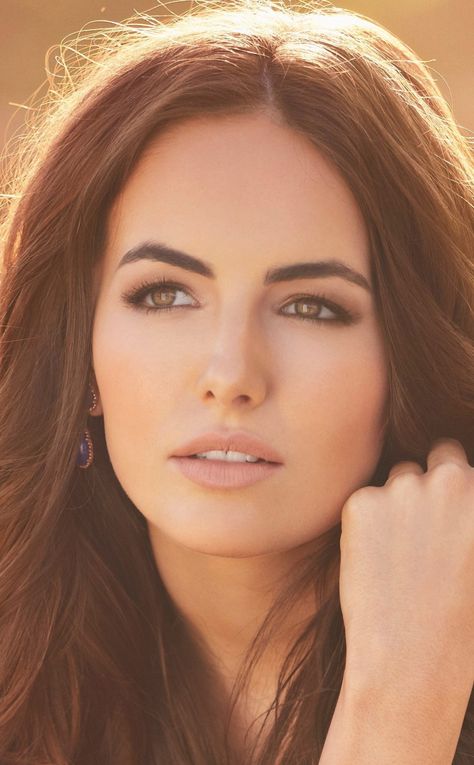 Gorgeous, brunette, Camilla Belle, 950x1534 wallpaper Camila Belle, Belle Makeup, Belle Hairstyle, Camilla Belle, Honey Brown Hair, Felicity Jones, Marchesa, Beauty Face, Beautiful Eyes