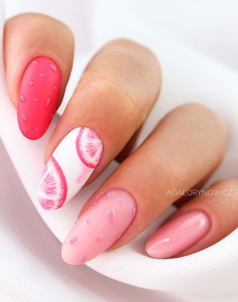 Grapefruit & Pink Nails We have such a cute nail idea. These fresh and fun Grapefruit nails inspired really make me craving for juicy... Grapefruit Nails, Beach Vacation Nails, Watermelon And Strawberry, Vacation Nails Beach, Fruit Nails, Chic Manicure, Chic Nail Designs, Medical Wallpaper, Tropical Nails