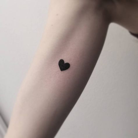 A volte basta poco ❤ #minimal #tattoo #smalltattoo #cuoricino #cuore #cuoretattoo #littleheart #littlehearttattoo #ink #inked #inkedup… Small Heart Cover Up Tattoo, Tiny Cover Up Tattoo, Solid Black Heart Tattoo, Dark Heart Tattoo, Simple Heart Tattoo, Black Heart Tattoo, Little Heart Tattoos, Black Heart Tattoos, Simple Heart Tattoos