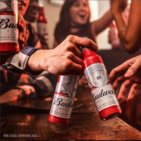 Budweiser Party Photography Bud Beer, Heineken Beer, Bud Light Beer, Party Photoshoot, Budweiser Beer, Miller Lite, Stella Artois, Beer Party, Party Photography