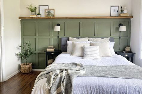 Plain Room, Feature Wall Bedroom, Dekorasi Kamar Tidur, Accent Wall Bedroom, Bedroom Renovation, Bedroom Green, Beautiful Bedroom, Master Bedrooms Decor, Remodel Bedroom