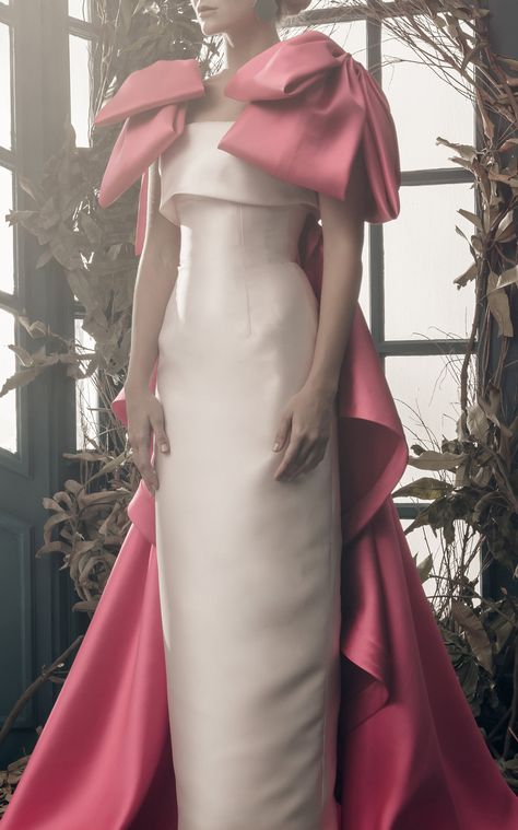 Evening Dresses Elegant Glamour, Ankle Length Evening Dress, Mark Bumgarner, Fuschia Dress, Classy Dress Outfits, فستان سهرة, Long Train, Dress Gown, Woman Fashion