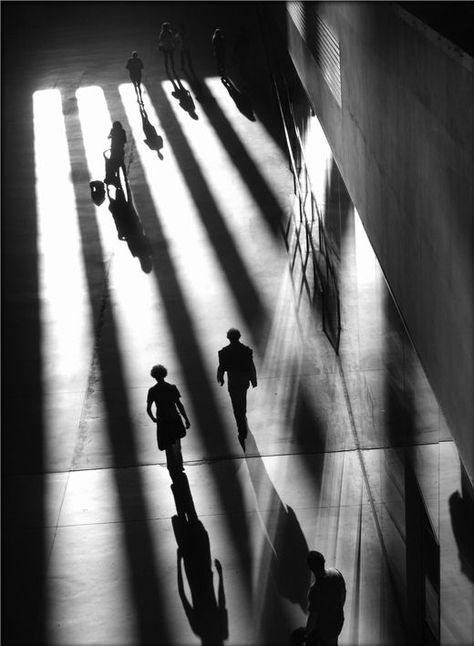 ©  Benjamin Ignace Lumiere Photo, Lights And Shadows, Silhouette People, Shine The Light, Shadow Photos, Photo B, Couple Photography Poses, Photo Lighting, National Geographic Photos