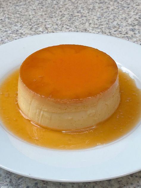 Ash Baber, Flan Dessert, Caramel Flan, Baked Custard, Caramel Pudding, Farmers Market Recipes, Flan Recipe, Dinner For One, Single Serving Recipes