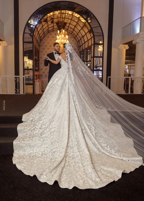 Big Italian Wedding Dress, Big Ballroom Wedding Dress, Elegant Wedding Dress Long Train, Long Train Wedding Dress Cathedral Veils, Walima Photoshoot, Lebanese Wedding Dress, Cathedral Length Wedding Dress, Ballroom Wedding Dresses, Extravagant Wedding Dresses