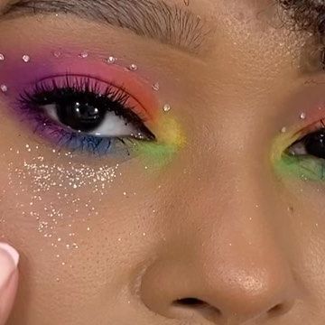 Colorful Makeup Looks, Rainbow Makeup Looks, Make Carnaval, Rainbow Eyeshadow, Rainbow Makeup, Makeup For Black Skin, Colorful Makeup, Maquillaje De Ojos, Makeup Looks