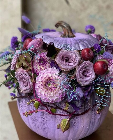 Halloween Flower Arrangements, Pumpkin Floral Arrangements, Fall Pumpkin Centerpieces, Purple Pumpkin, Halloween Floral, Fall Flower Arrangements, Halloween Flowers, Pumpkin Flower, Fall Wedding Centerpieces