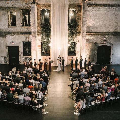 Twin Cities Wedding Venues, Boston Shopping, Ny Wedding Venues, Industrial Wedding Venues, Modern Wedding Venue, Surprise Wedding, Bridal Ideas, Rooftop Wedding, Minneapolis Wedding