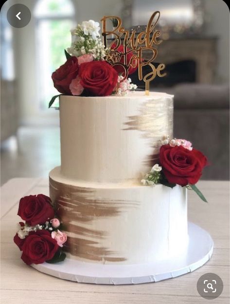 Wedding Colors Red, Square Wedding Cakes, Winter Wedding Cake, Red Cake, Bridal Shower Cakes, Gold Bridal Showers, Wedding Cakes With Cupcakes, Simple Wedding Cake, Engagement Cakes