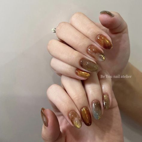 Flowers In Nails, Hall Of Mirrors Versailles, Color Manicure, Nails Neutral, Aura Nails, Hall Of Mirrors, Beauty Nails Design, Blush Nails, Soft Nails