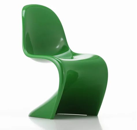 19 Famous Mid Century Furniture Designers You Need To Know Chair Classic, Panton Chair, Vitra Design, Iconic Chairs, Iconic Furniture, Verner Panton, Design Icon, Plastic Chair, Green Chair