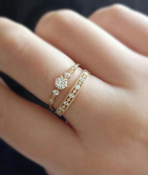 خواتم خطوبة, Jewellery Stand, Ring Man, Key Jewelry, Gold Rings Jewelry, Dream Engagement Rings, Rose Gold Engagement, Vintage Engagement, Rings Simple