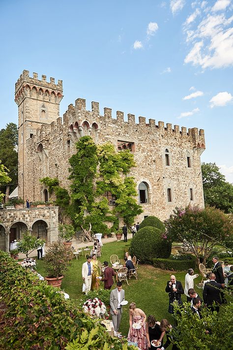 Italian Castle Wedding, Shrek Wedding, Destination Wedding Details, Tuscany Italy Wedding, Wedding Venues Scotland, Destination Wedding Cost, Italian Wedding Venues, Italian Castle, Castle Wedding Venue