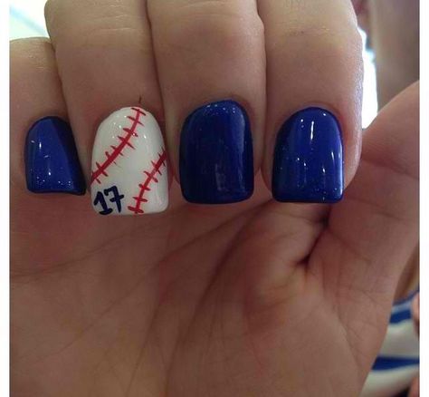 Nail design darker blue for Yankees color Baseball Nail Designs, Baseball Nails, Sports Nails, Ten Nails, Design Mom, Nails For Kids, Dipped Nails, Cute Nail Designs, Fancy Nails