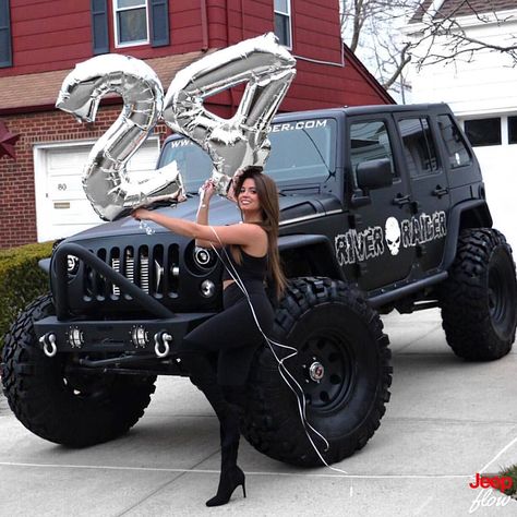 Birthday Jeep Pictures, Branding Pictures, Jeeps Wrangler, Jeep Wrangler Girl, Jeep Baby, Jeep Dogs, Jeep Photos, Jeep Girls, Jeep Ideas