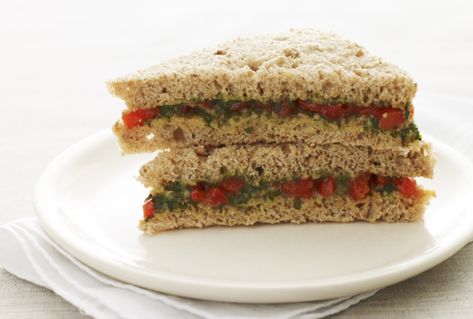 Red Pepper and Pesto Tea Sandwiches Roast Red Peppers, Tea Sandwiches Recipes, Sandwich Menu, Kosher Cooking, Afternoon Tea Recipes, Za Atar, Whats For Lunch, Kosher Recipes, Roasted Red Pepper