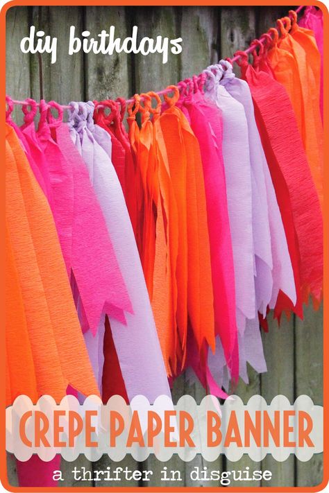 DIY Crepe Paper Party Banner. MAKE A SWEET & SIMPLE BANNER FOR JUST A FEW DOLLARS. Pinned from The Jenny Evolution's weekly linky party. Visit every Friday for more great ideas! Diy Slinger, Crepe Paper Decorations, Streamer Party Decorations, Diy Streamers, Trendy Party Decor, Crepe Paper Streamers, Paper Streamers, Diy Banner, Paper Banners