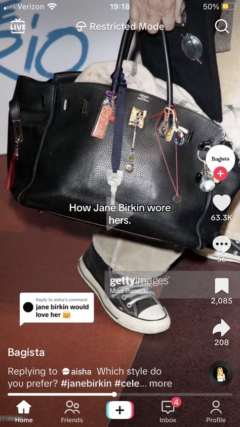 Birkinified Bag, Satc Outfits, Style Jane Birkin, Birken Bag, Jane Birkin Style, Stylish People, Birkin Handbags, Charlotte Gainsbourg, Super Rich