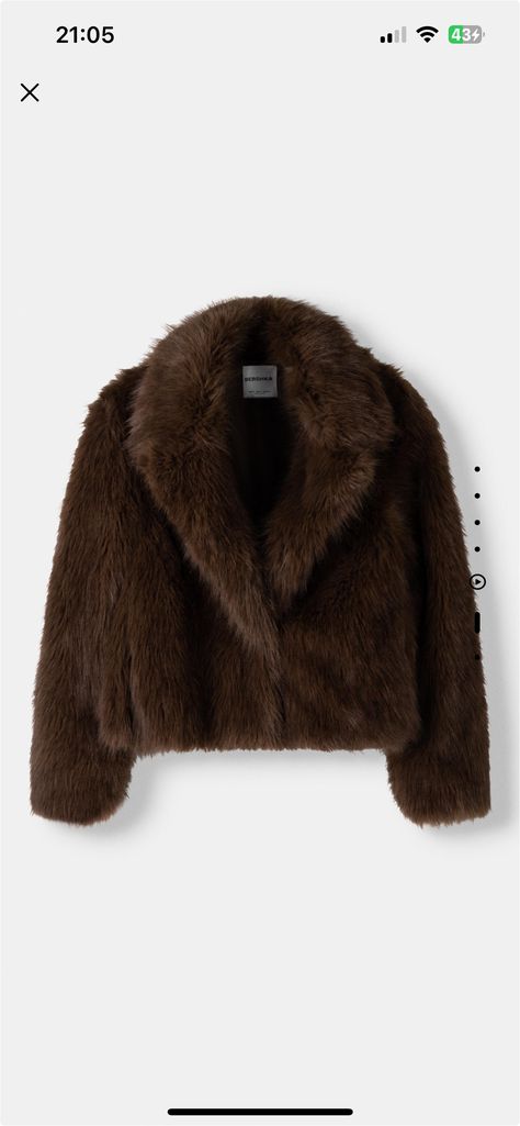 Fur Collar Outfit, Fur Coat Outfit Casual, Faux Fur Coats Outfit, Vinter Mode Outfits, Cropped Fur Jacket, Brown Fur Coat, Short Faux Fur Coat, Fur Coat Outfit, Winter Mode Outfits