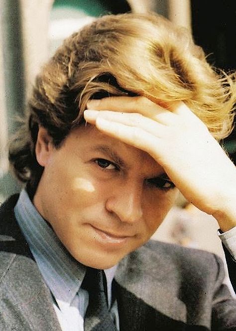 Power Ballads - In Memoriam ROBERT PALMER!! Robert Allen... Miss The Old Days, Robert Palmer, Rock Singer, Dance Dreams, Soul Singers, In Memoriam, Robert Allen, Van Halen, Music Icon