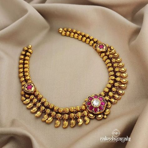 92.5 Silver Kundhan Choker Collection From 'Nakoda Payals' • South India Jewels Nakoda Payals, Choker Designs, Heritage Jewellery, South India, Beaded Choker, Indian Jewellery, Gold Plated Jewelry, Pure Silver, Indian Jewelry